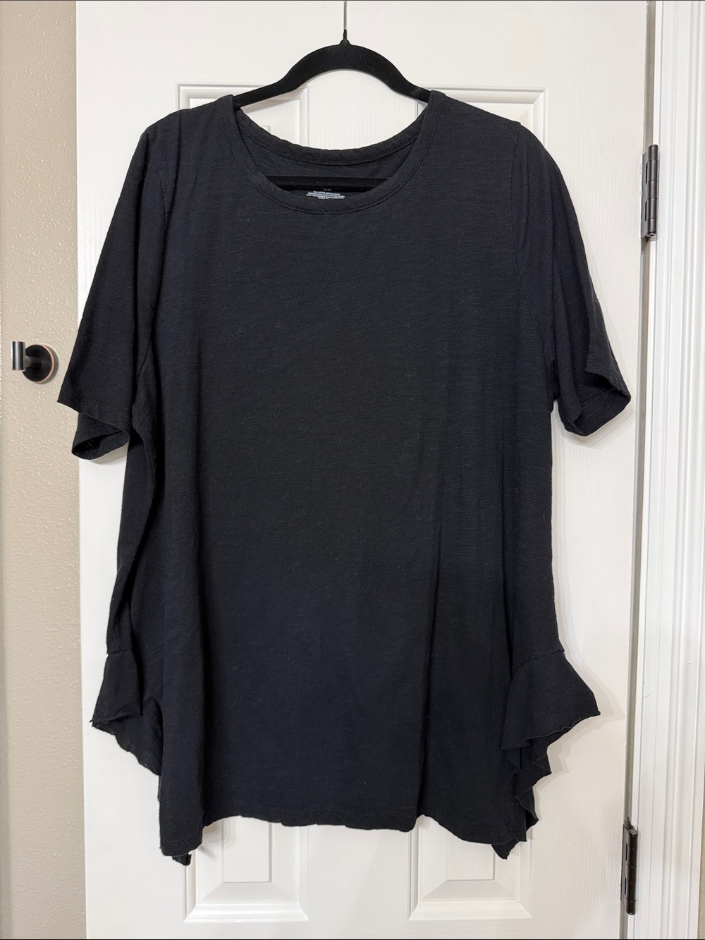 Lane Bryant Black Short Sleeve Ruffle-Hem Tee